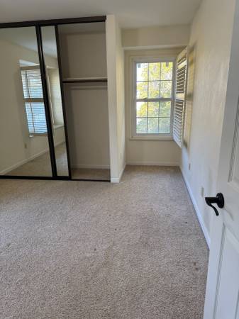 Listing photo 1 of 3