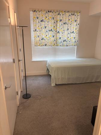 Listing photo 1 of 2