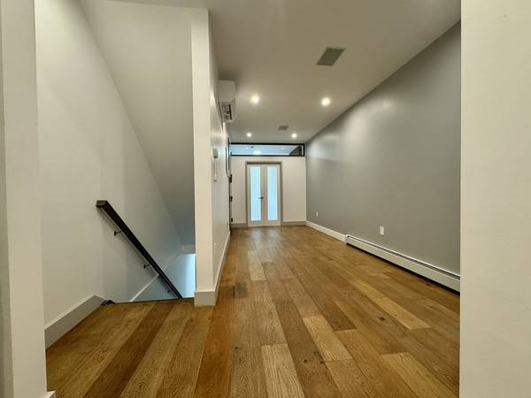 Listing photo 1 of 18