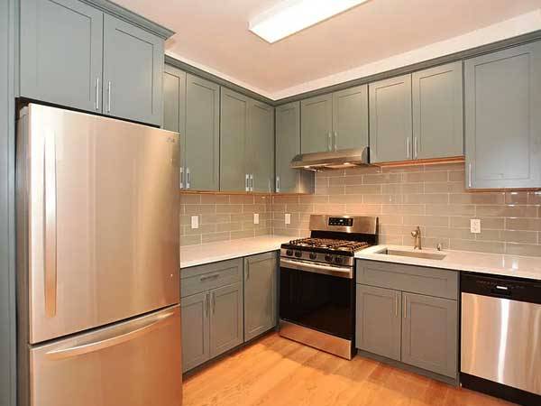 Listing photo 1 of 4