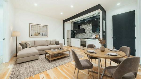 Listing photo 1 of 5