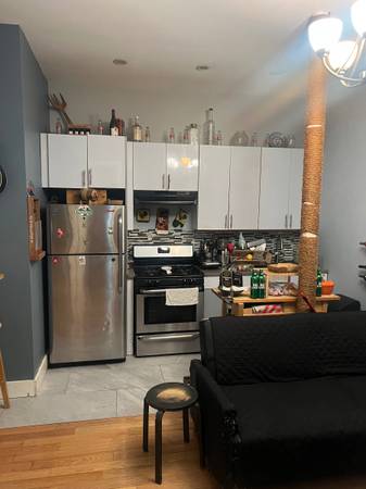 Listing photo 1 of 5