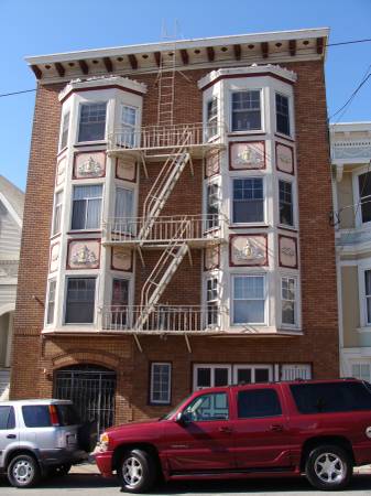 Listing photo 1 of 5