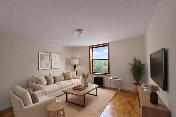 Listing photo 1 of 4