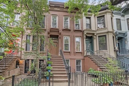 Listing photo 1 of 5