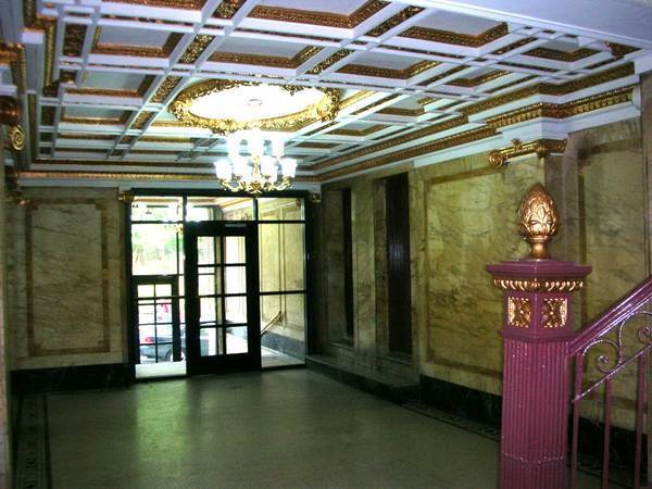 Listing photo 1 of 5