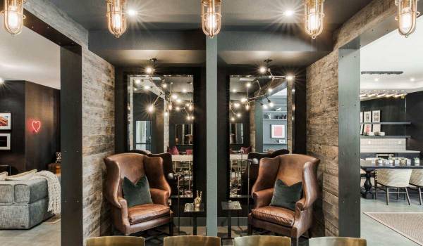 Listing photo 1 of 5