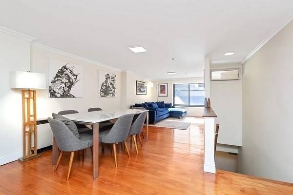 Listing photo 1 of 5