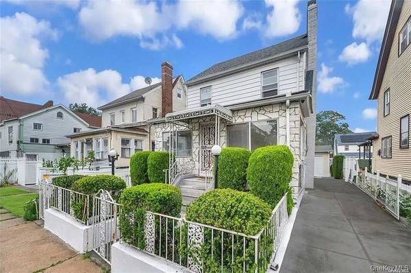 Listing photo 1 of 5