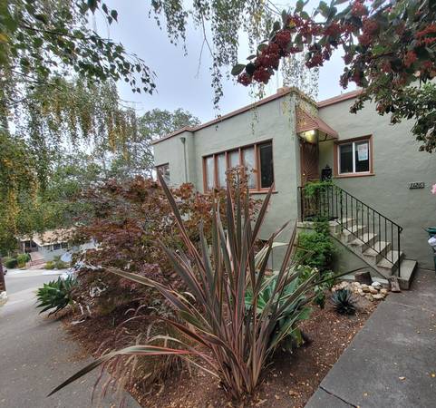 Listing photo 1 of 5