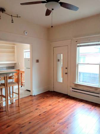 Listing photo 1 of 5