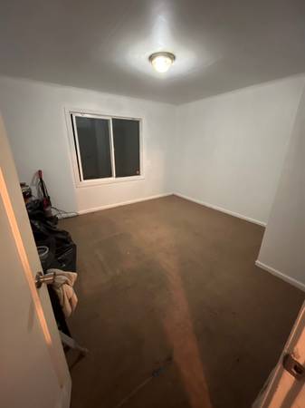 Listing photo 1 of 3