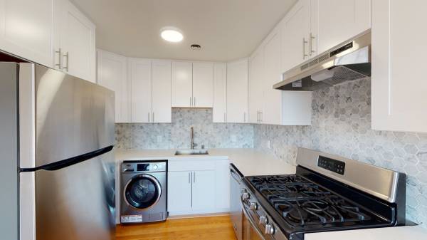 Listing photo 1 of 5