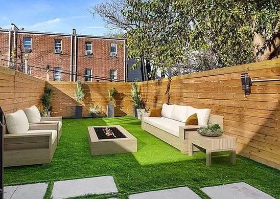 Listing photo 1 of 5