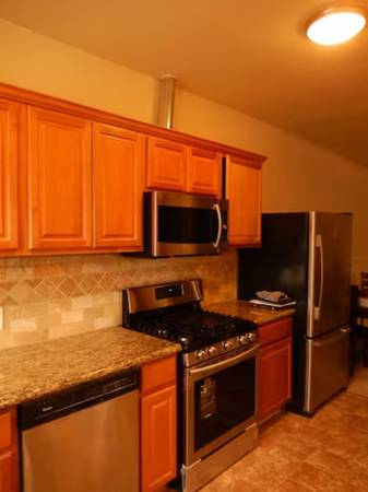 Listing photo 1 of 5