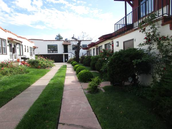 Listing photo 1 of 3