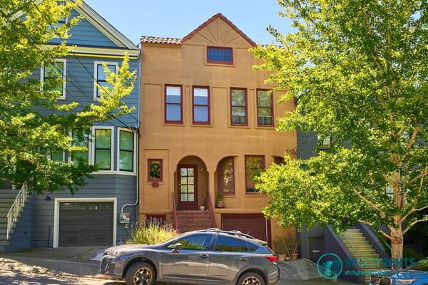 Listing photo 1 of 5