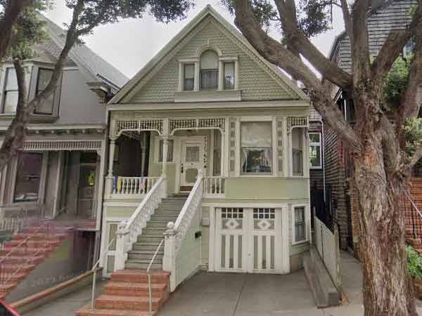 Listing photo 1 of 4