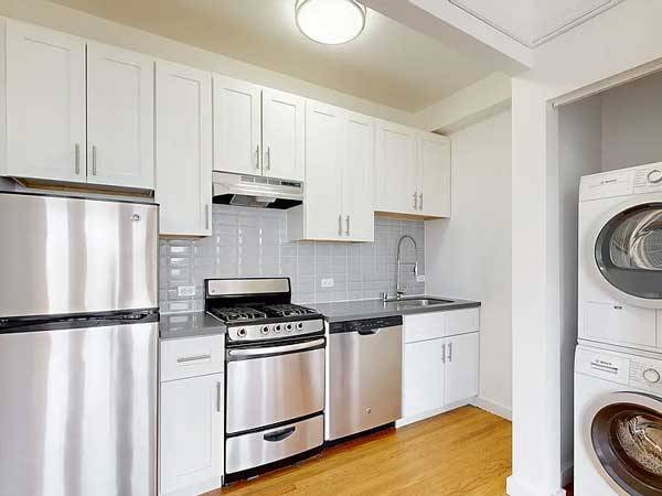 Listing photo 1 of 4
