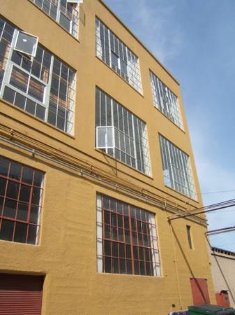 Listing photo 1 of 5