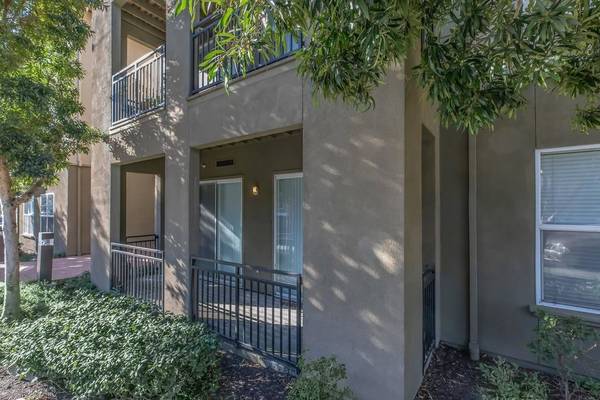 Listing photo 1 of 5