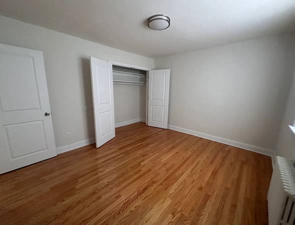 Listing photo 1 of 6