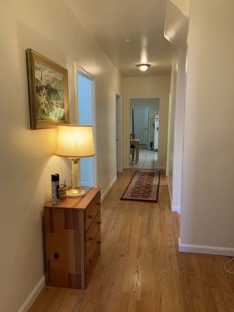 Listing photo 1 of 4