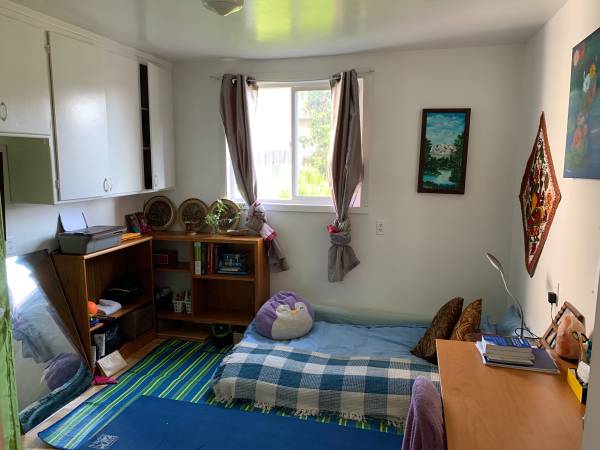Listing photo 1 of 5