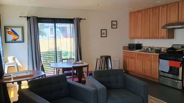 Listing photo 1 of 5