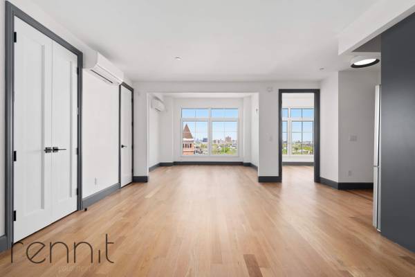 Listing photo 1 of 5