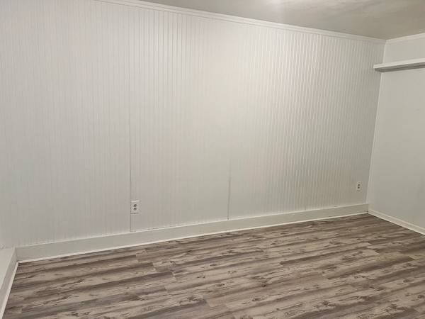 Listing photo 1 of 5