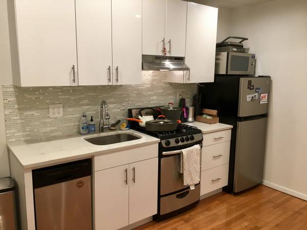 Listing photo 1 of 5