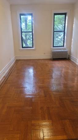 Listing photo 1 of 5