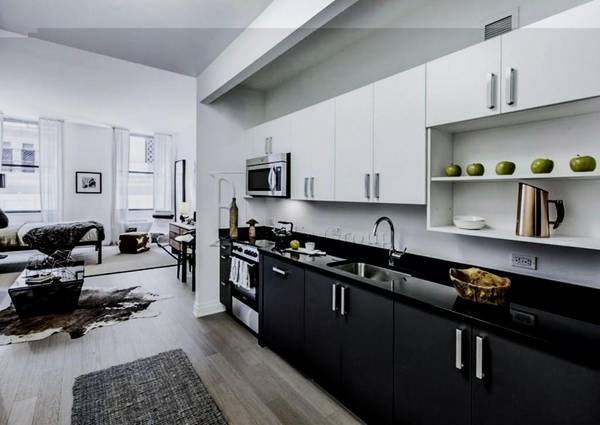 Listing photo 1 of 4