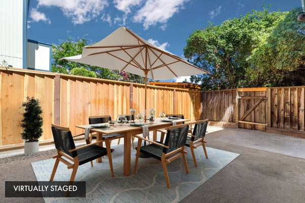 Listing photo 1 of 5