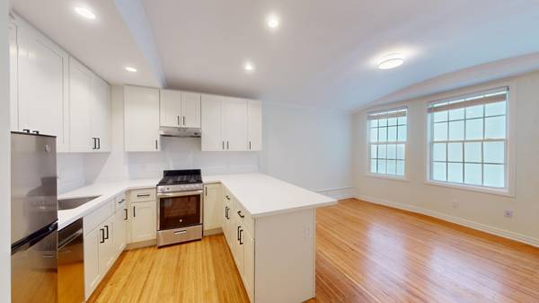 Listing photo 1 of 5
