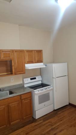 Listing photo 1 of 5