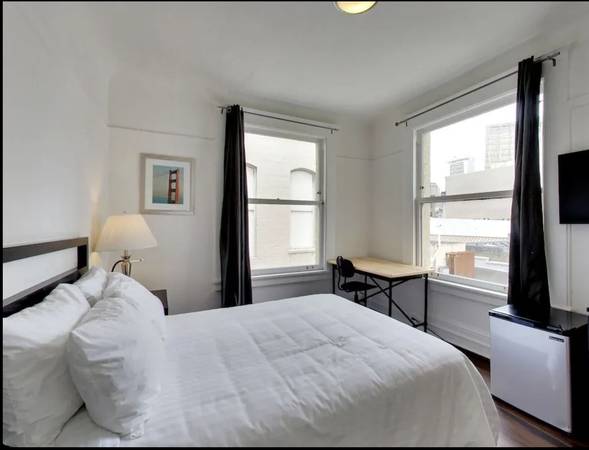 Listing photo 1 of 2