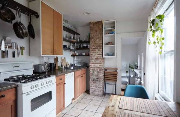 Listing photo 1 of 4