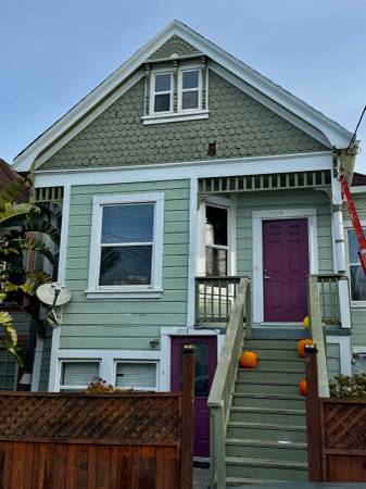 Listing photo 1 of 5