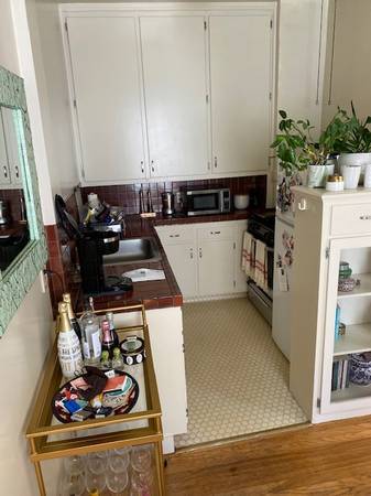 Listing photo 1 of 5