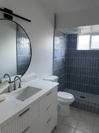 Listing photo 1 of 2