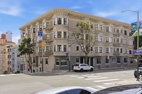 Listing photo 1 of 5