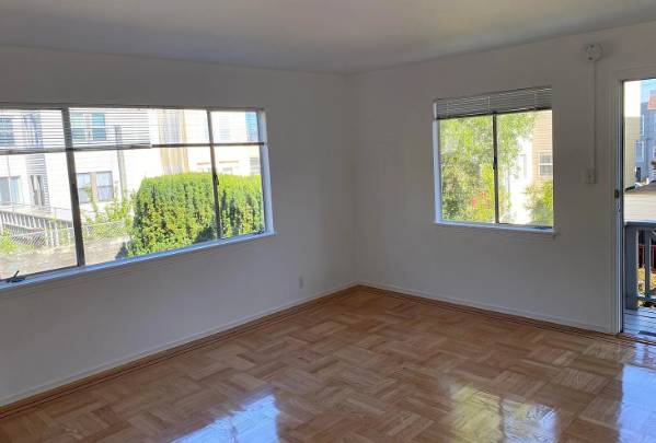 Listing photo 1 of 3