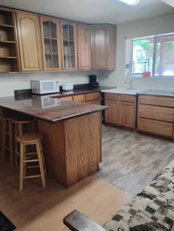Listing photo 1 of 5