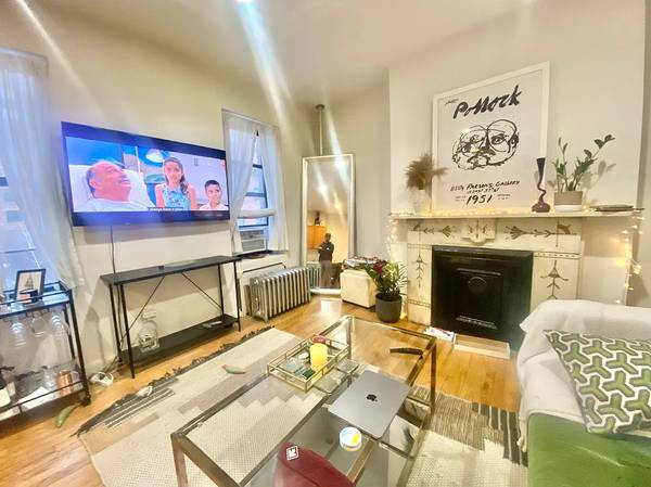 Listing photo 1 of 5