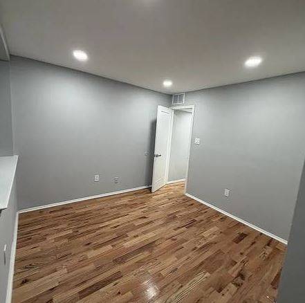 Listing photo 1 of 4