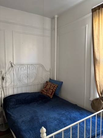 Listing photo 1 of 3