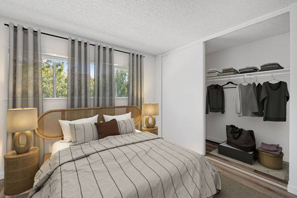 Listing photo 1 of 5