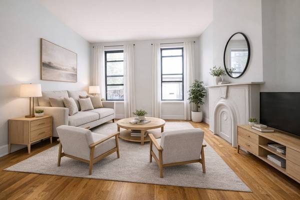 Listing photo 1 of 5